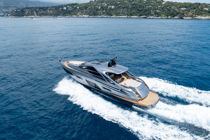 7X 2024 69' 3" PERSHING