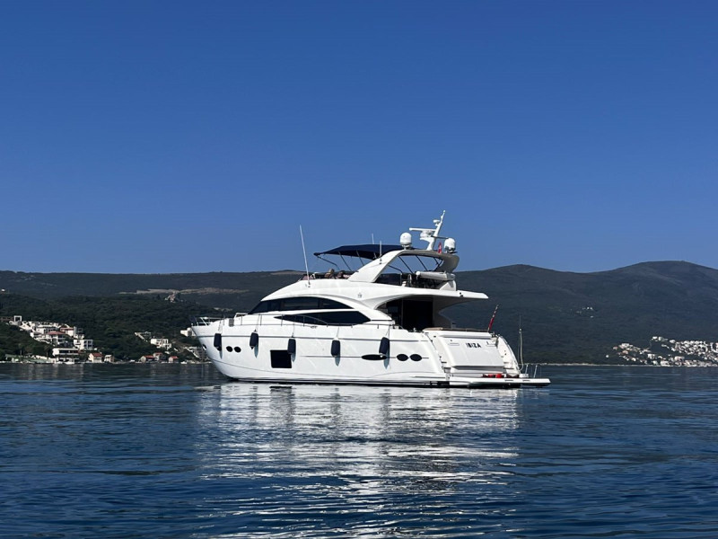 2013 73' 4" PRINCESS YACHTS