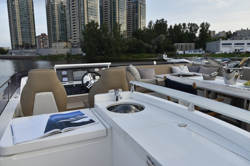 2013 73' 4" PRINCESS YACHTS