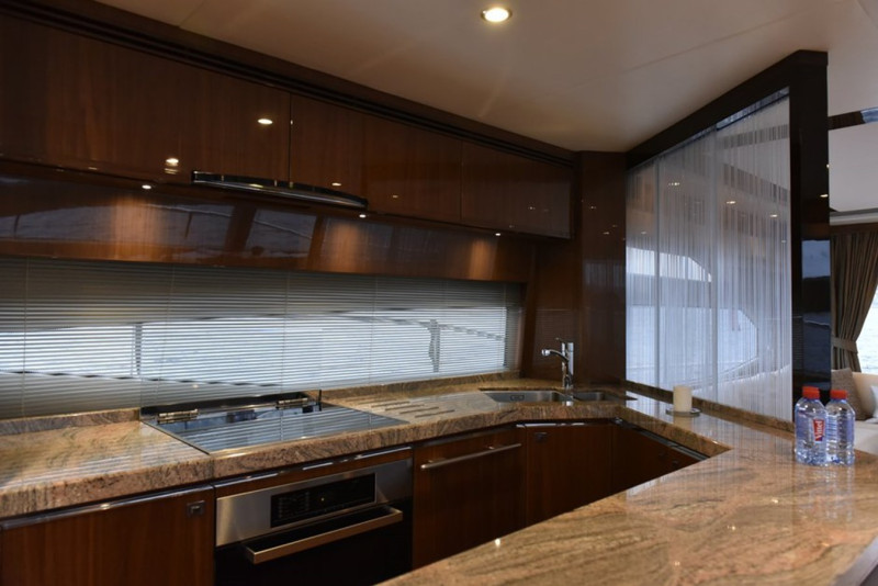 2013 73' 4" PRINCESS YACHTS