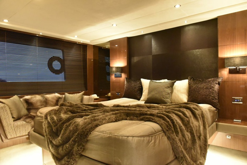 2013 73' 4" PRINCESS YACHTS