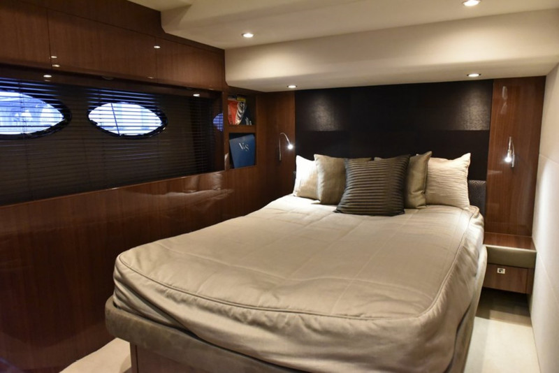 2013 73' 4" PRINCESS YACHTS