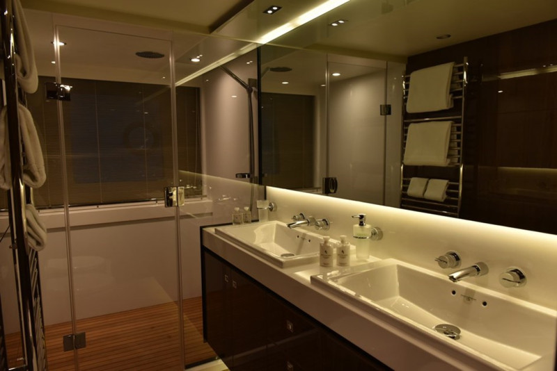 2013 73' 4" PRINCESS YACHTS