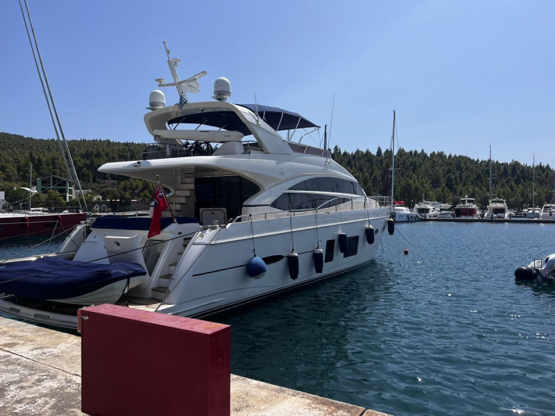 2013 73' 4" PRINCESS YACHTS