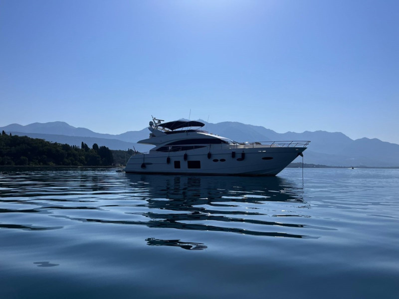 2013 73' 4" PRINCESS YACHTS