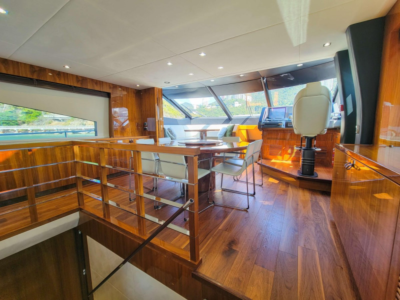 SUNSEEKER 86 2016 86' 4" SUNSEEKER