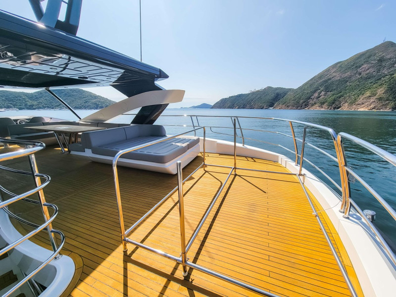 SUNSEEKER 86 2016 86' 4" SUNSEEKER