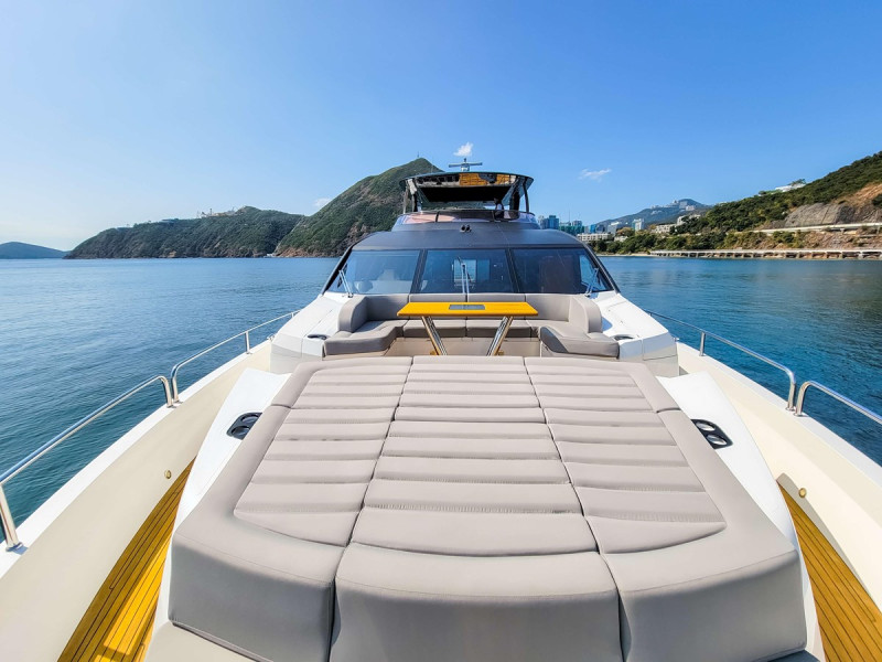 SUNSEEKER 86 2016 86' 4" SUNSEEKER