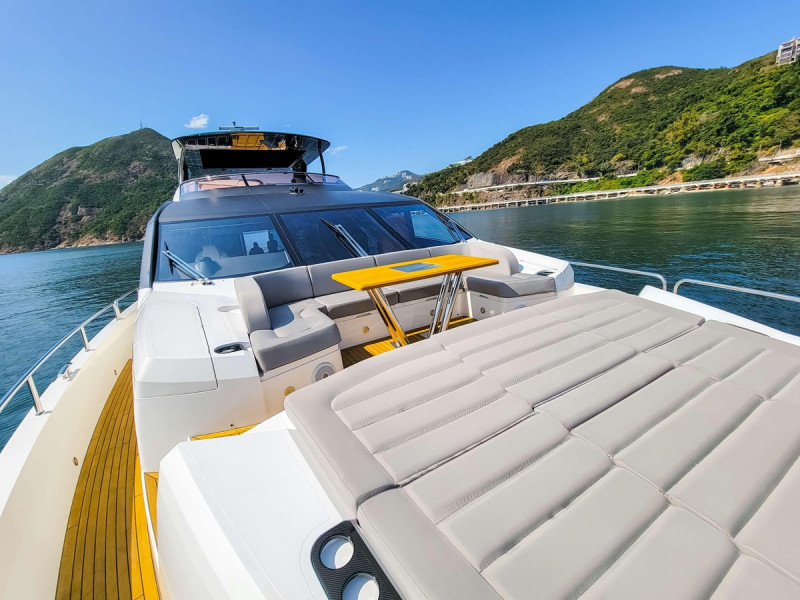 SUNSEEKER 86 2016 86' 4" SUNSEEKER