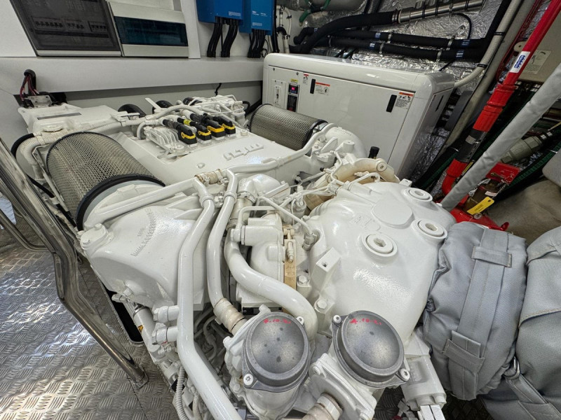 SUNSEEKER 86 2016 86' 4" SUNSEEKER