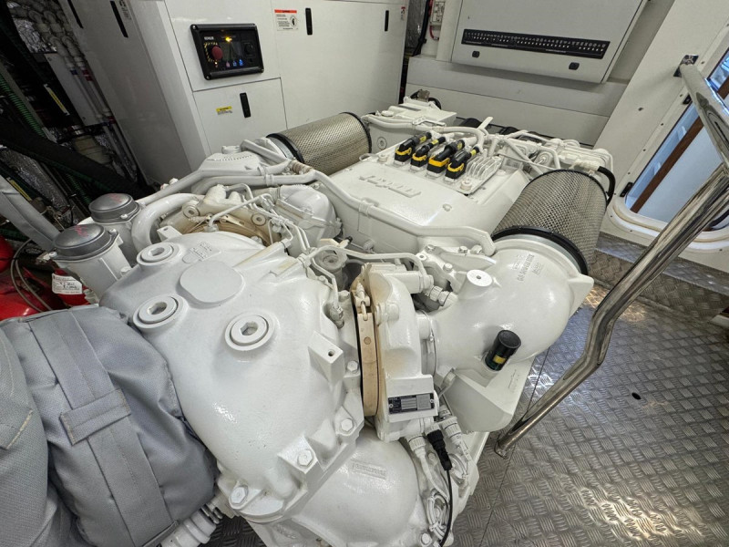 SUNSEEKER 86 2016 86' 4" SUNSEEKER