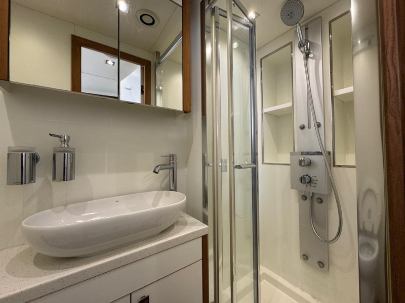 SUNSEEKER 86 2016 86' 4" SUNSEEKER