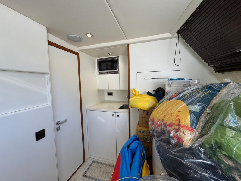 SUNSEEKER 86 2016 86' 4" SUNSEEKER