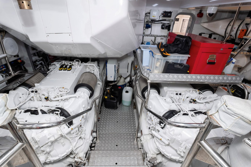 30M 2019 98' 5" PRINCESS YACHTS