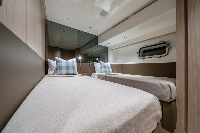 SX76 2021 77' 11" SANLORENZO YACHTS