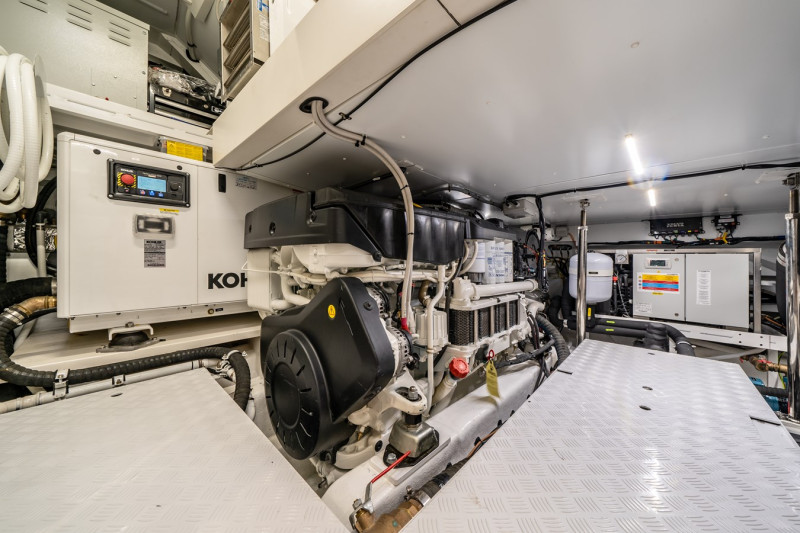 SX76 2021 77' 11" SANLORENZO YACHTS