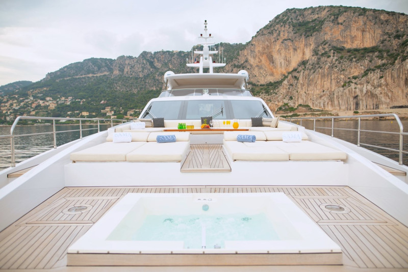 GRANDE 35M 2017 113' 8" AZIMUT YACHTS