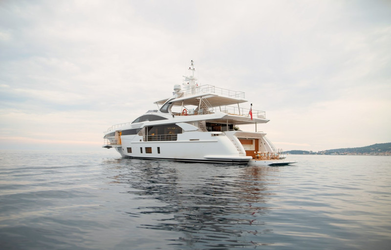 GRANDE 35M 2017 113' 8" AZIMUT YACHTS