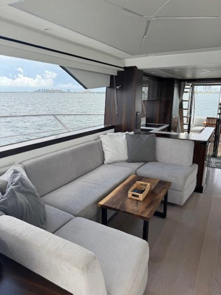 MANHATTAN 68 2022 68' 0" SUNSEEKER