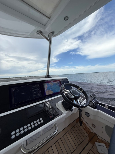 MANHATTAN 68 2022 68' 0" SUNSEEKER