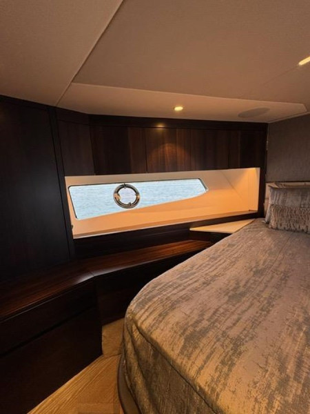 MANHATTAN 68 2022 68' 0" SUNSEEKER