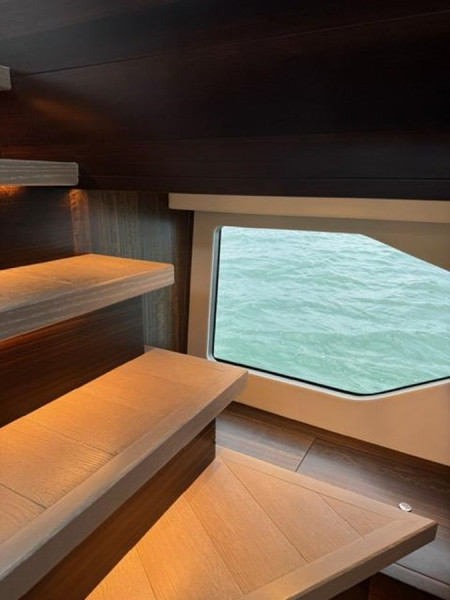 MANHATTAN 68 2022 68' 0" SUNSEEKER