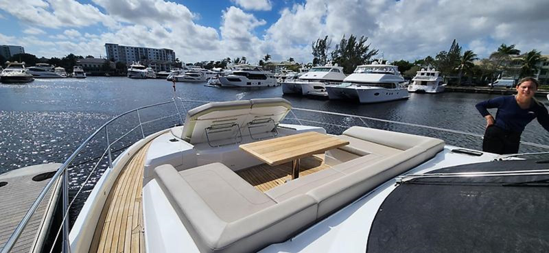 74 XPS PREDATOR 2020 74' 0" SUNSEEKER