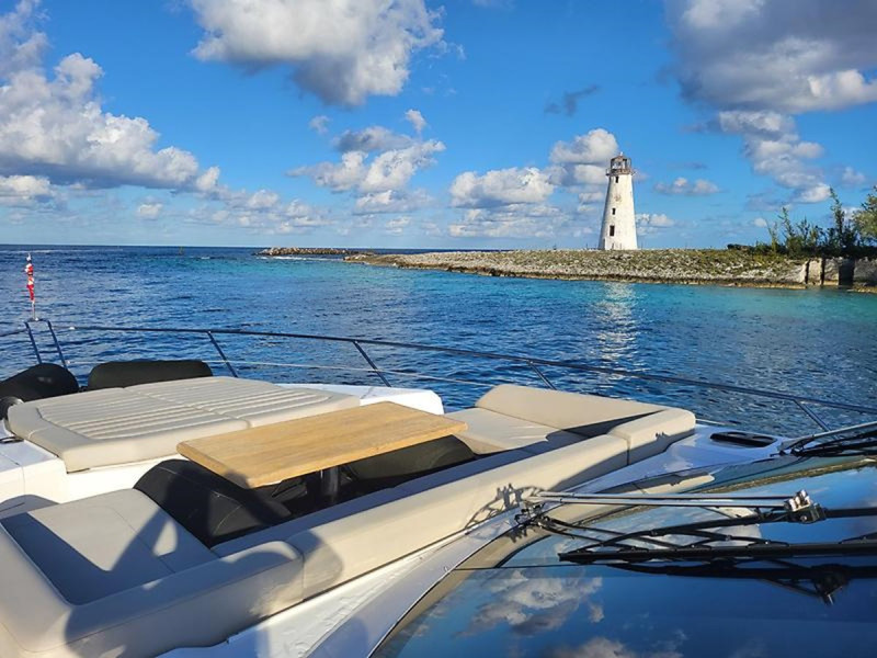 74 XPS PREDATOR 2020 74' 0" SUNSEEKER