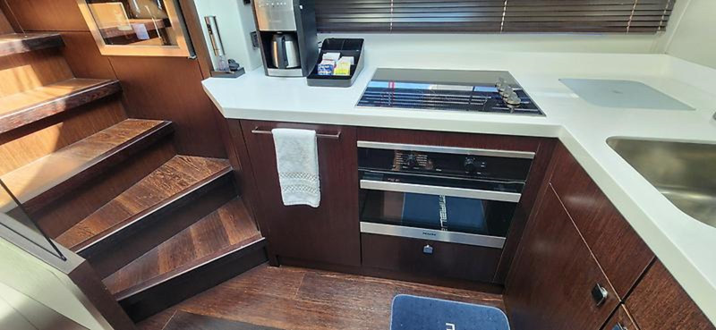 74 XPS PREDATOR 2020 74' 0" SUNSEEKER