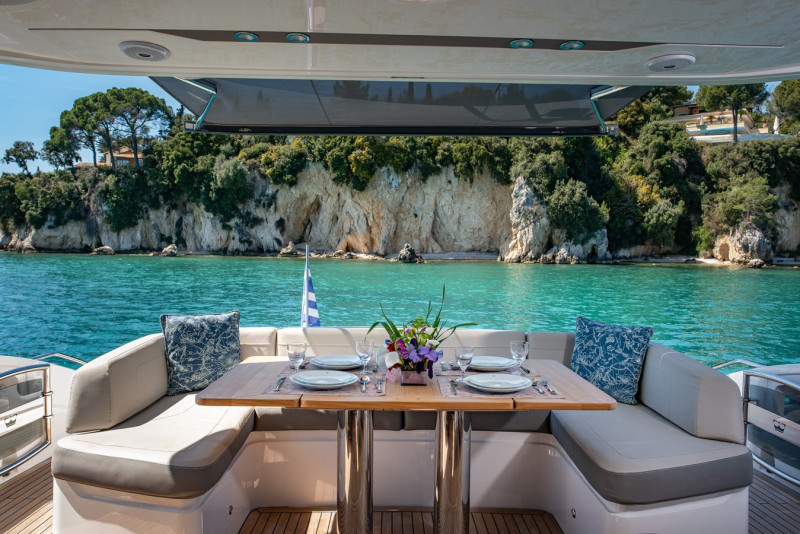 2019 65' 7" PRINCESS YACHTS