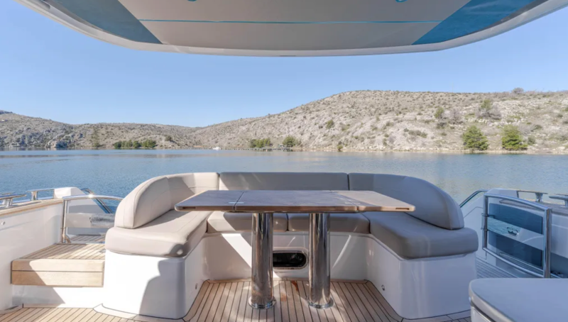 F55 2021 PRINCESS YACHTS