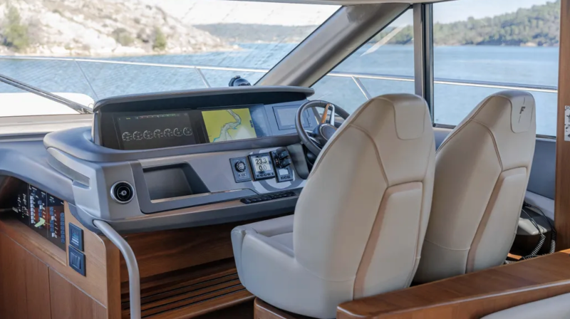 F55 2021 PRINCESS YACHTS