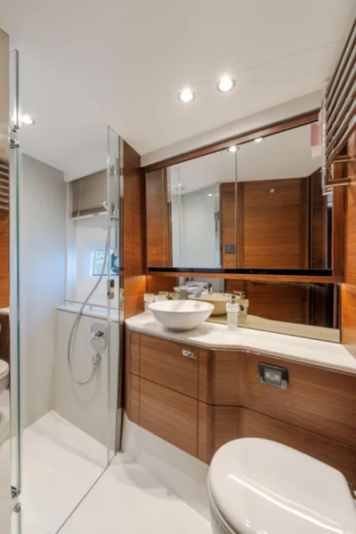 F55 2021 PRINCESS YACHTS