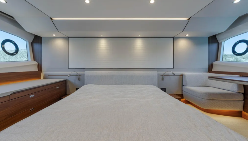 F55 2021 PRINCESS YACHTS