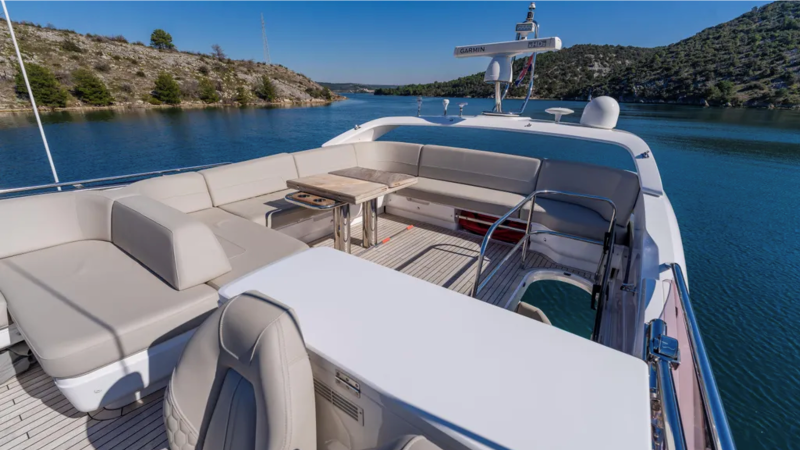 F55 2021 PRINCESS YACHTS