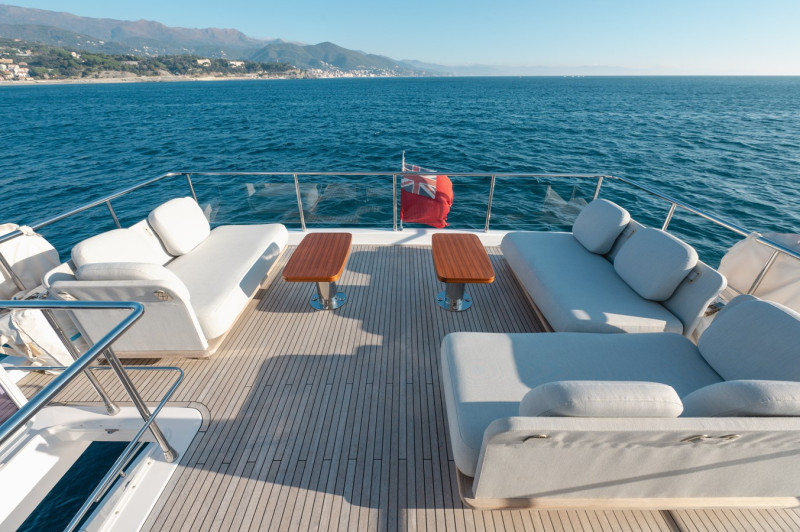 FLY 72 2023 74' 3" AZIMUT YACHTS