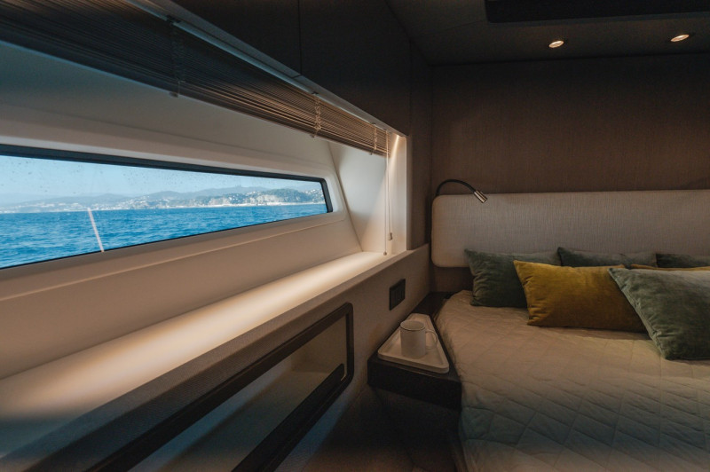 FLY 72 2023 74' 3" AZIMUT YACHTS