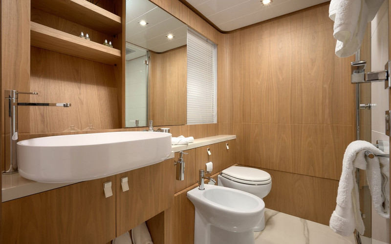 2019 95' 10" FERRETTI YACHTS