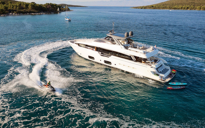2019 95' 10" FERRETTI YACHTS