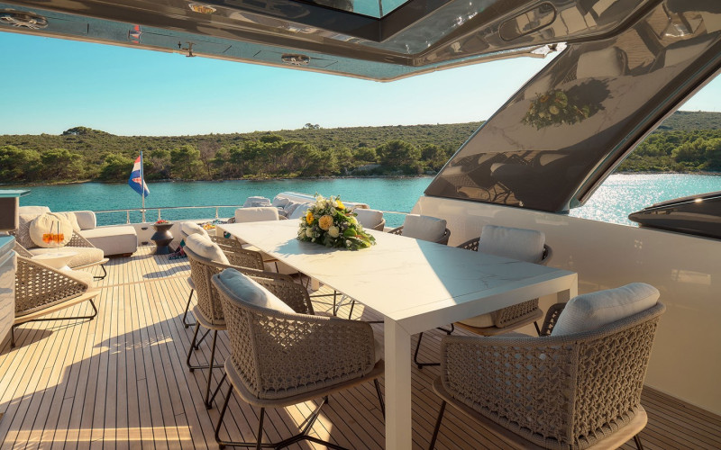 2019 95' 10" FERRETTI YACHTS