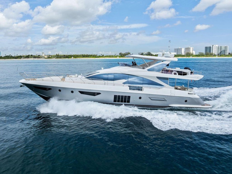 FLYBRIDGE  2018 80' 0" AZIMUT YACHTS