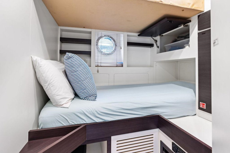 FLYBRIDGE  2018 80' 0" AZIMUT YACHTS