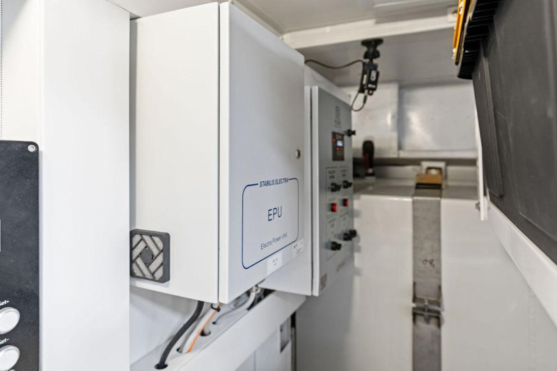 FLYBRIDGE  2018 80' 0" AZIMUT YACHTS