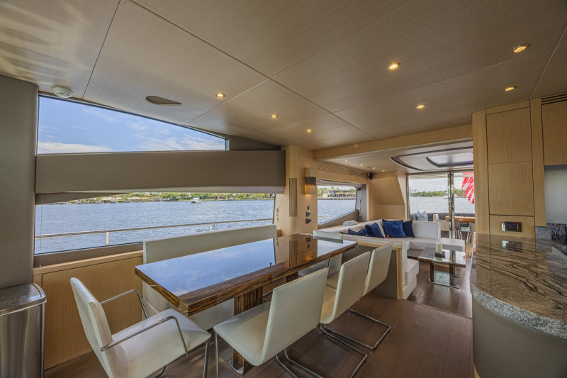 75 YACHT 2017 75' 0" SUNSEEKER