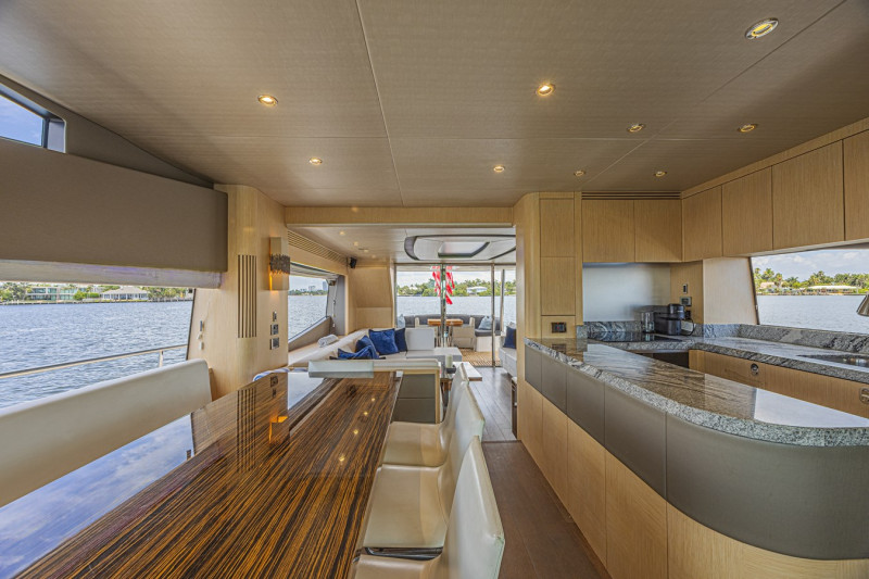 75 YACHT 2017 75' 0" SUNSEEKER