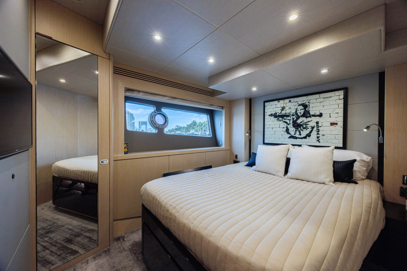 75 YACHT 2017 75' 0" SUNSEEKER