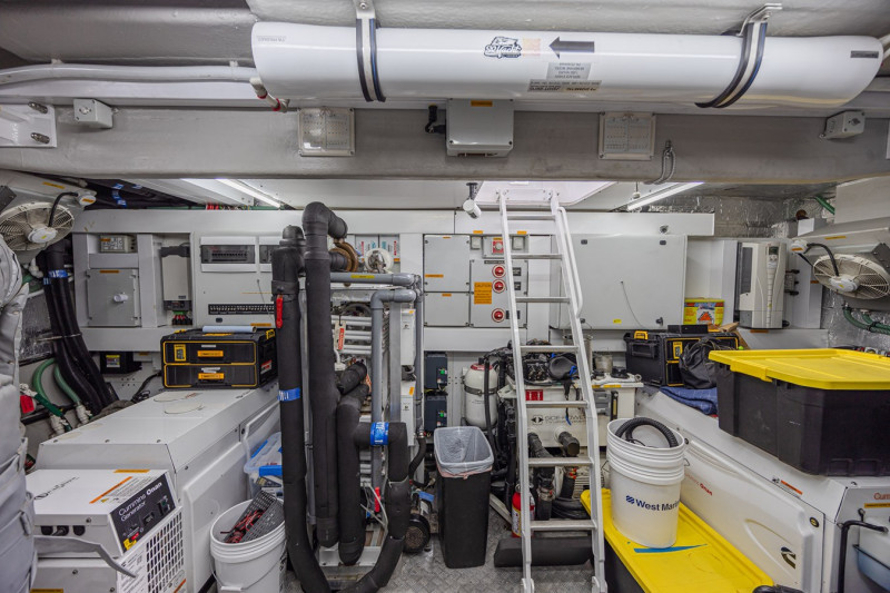 75 YACHT 2017 75' 0" SUNSEEKER