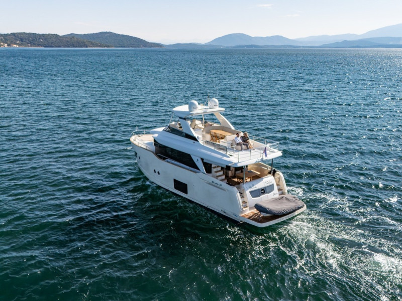 58 NAVETTA 2017 58' 0" ABSOLUTE