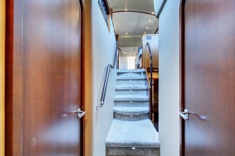 2009 62' 0" PRINCESS YACHTS