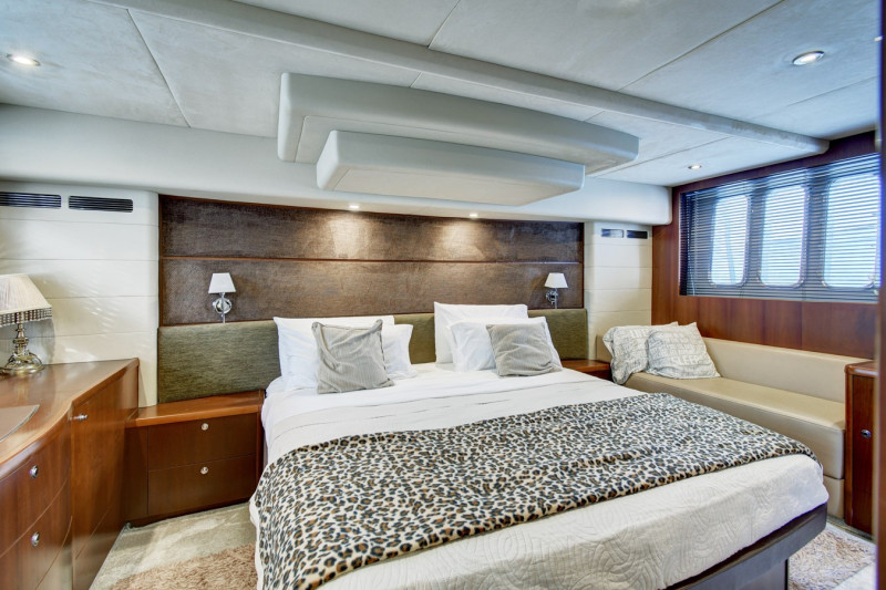 2009 62' 0" PRINCESS YACHTS